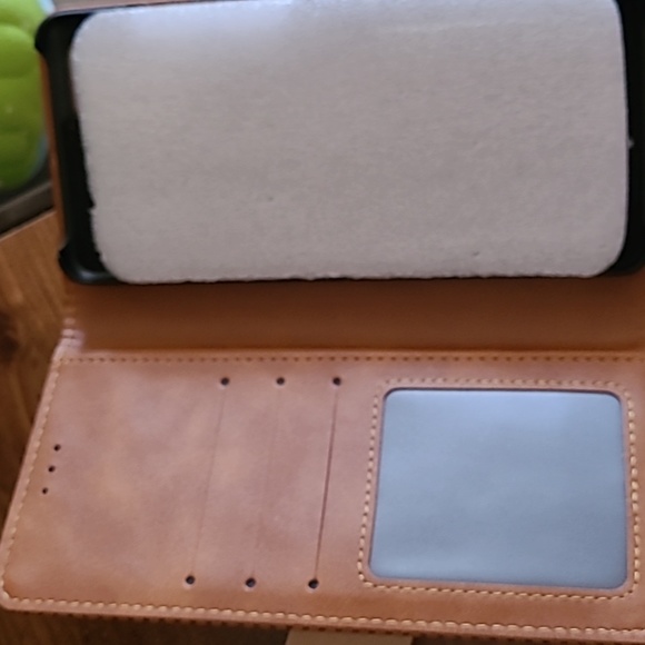 CINCINNATI REDS MLB IPHONE 8 PLUS, 7 PLUS FOLIO CASE - Picture 4 of 8